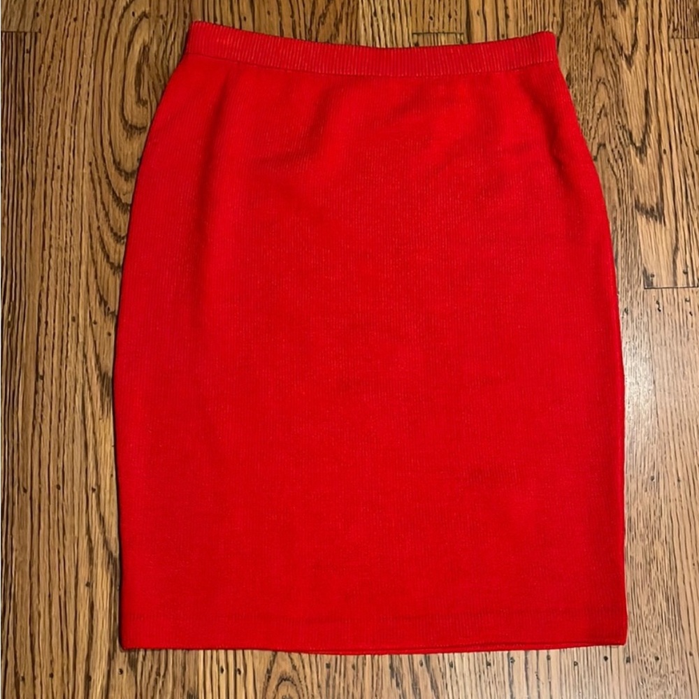 St. John Skirt Vintage Size 2 Great condition